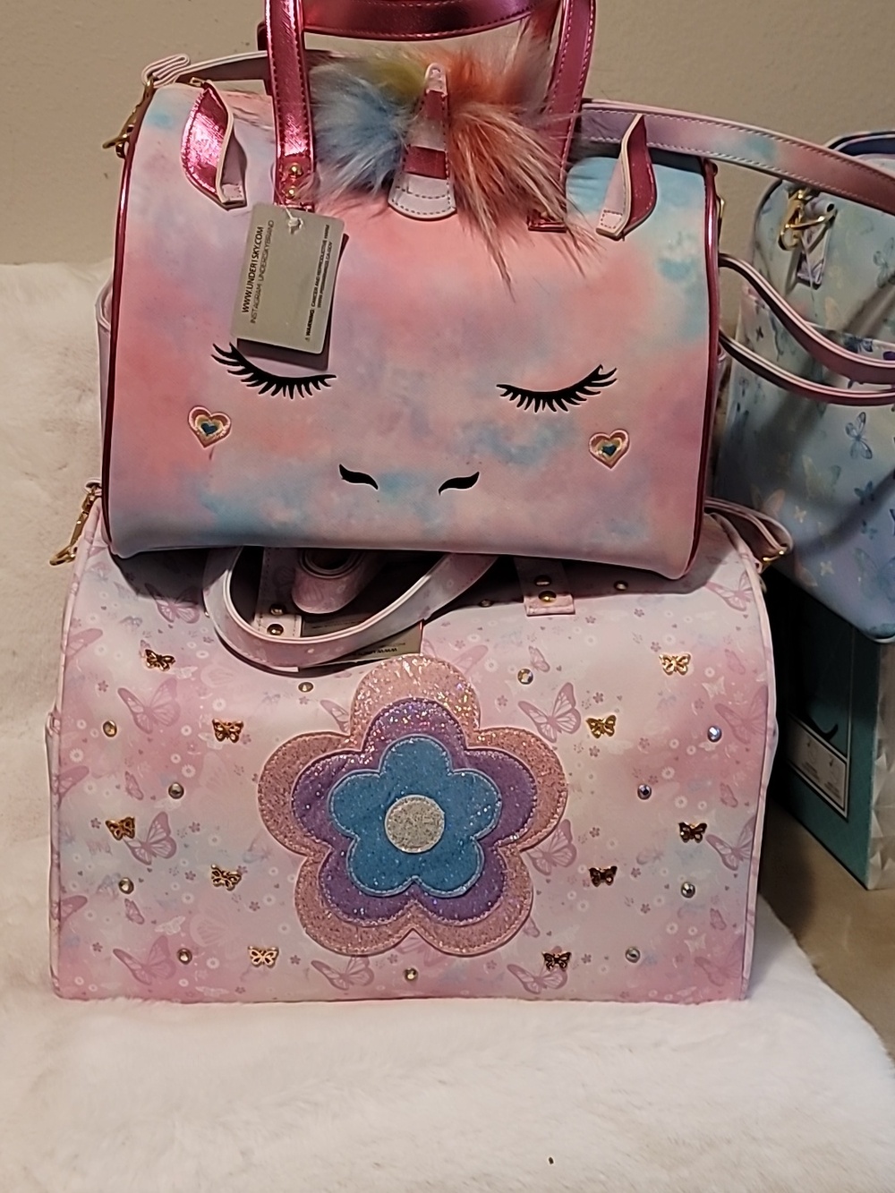 π¦πΈNWT Under One Sky Butterfly Theme Weekend Duffle BagπΈπ¦ - Picture 9 of 11